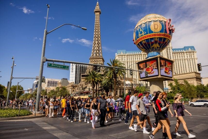 Las Vegas Casino Stocks Can Rebound, Says Analyst