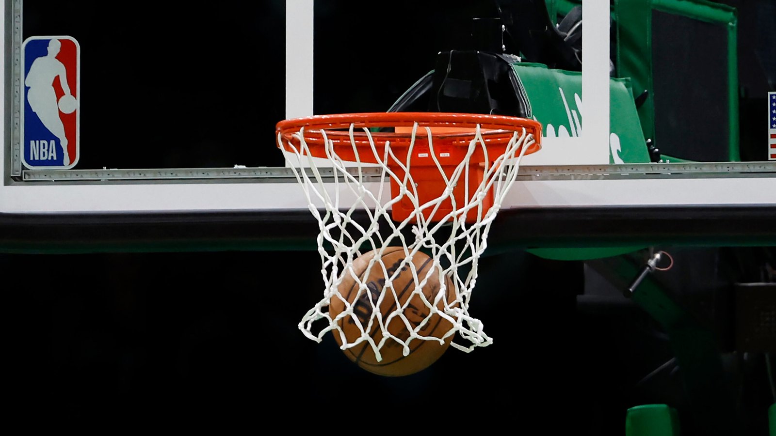 NBA Betting Tips: Semi-final places at stake