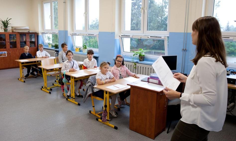 Podwyżki dla nauczycieli. Pieniądze już niebawem do nich trafią