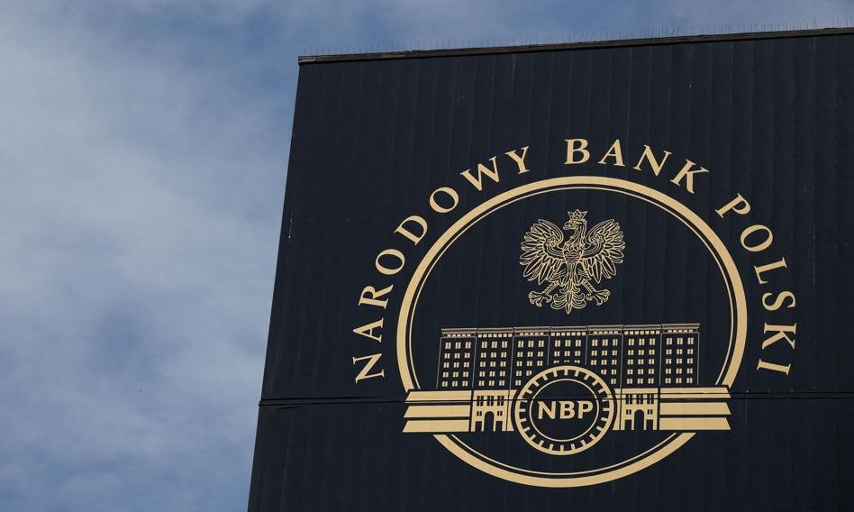 <div>Rekordowa strata NBP. “Dodatni wynik finansowy nie jest ustawowym i operacyjnym celem działania banku”</div>