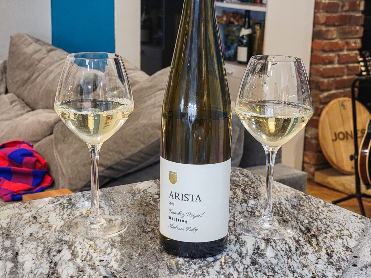 Arista Vonarburg Vineyard Riesling 2021 Review – Tropical