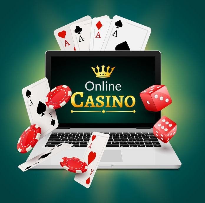 Who are the authors of online casino reviews