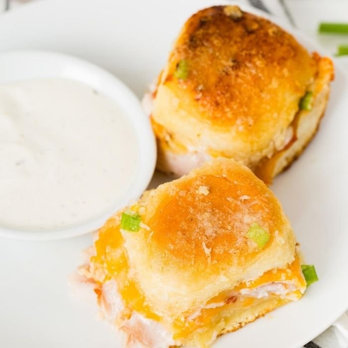 <div>Turkey Bacon Ranch Sliders – An Easy & Quick Dinner</div>