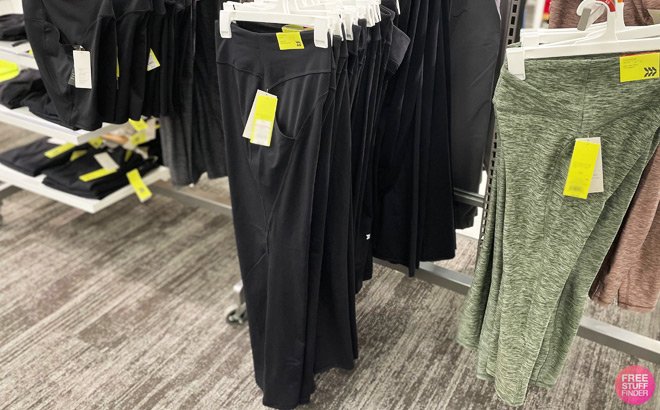 Target Deal of The Day: All In Motion Women’s Leggings $15 (Plus $100 Off Airpods Max!)