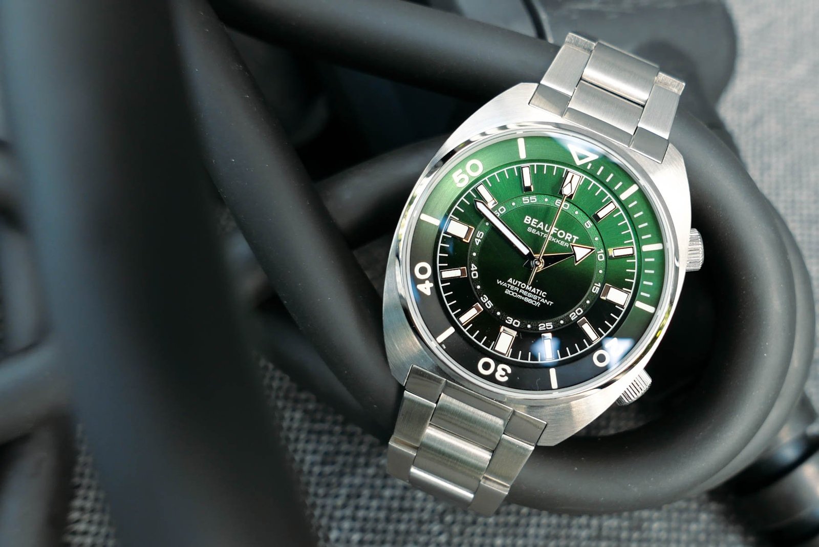 Hands-On With The Beaufort Seatrekker — A Big-Hearted Dual-Crown Diver From New Zealand