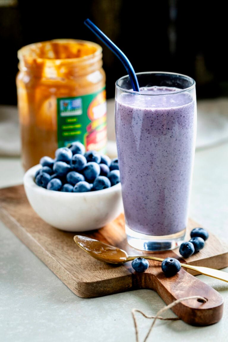 Blueberry Peanut Butter Smoothie