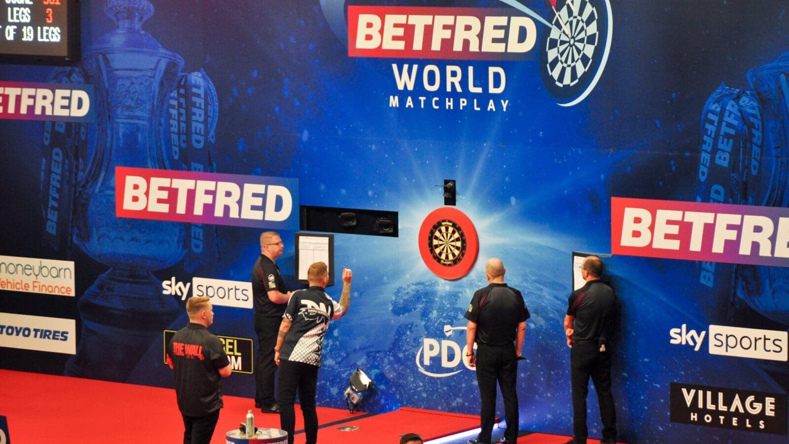 World Matchplay Darts 2024 Betting Tips: Rob to Cross out Van Veen on day two