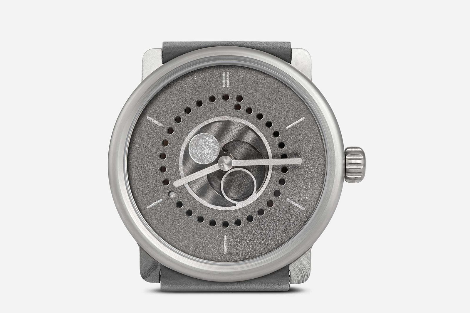 ochs und junior Introduces the Luna Sole, their Lightest and Thinnest Watch Yet