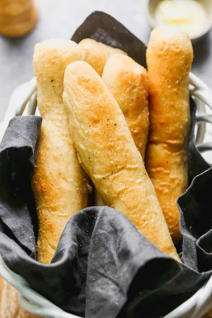 Easy Homemade Breadsticks