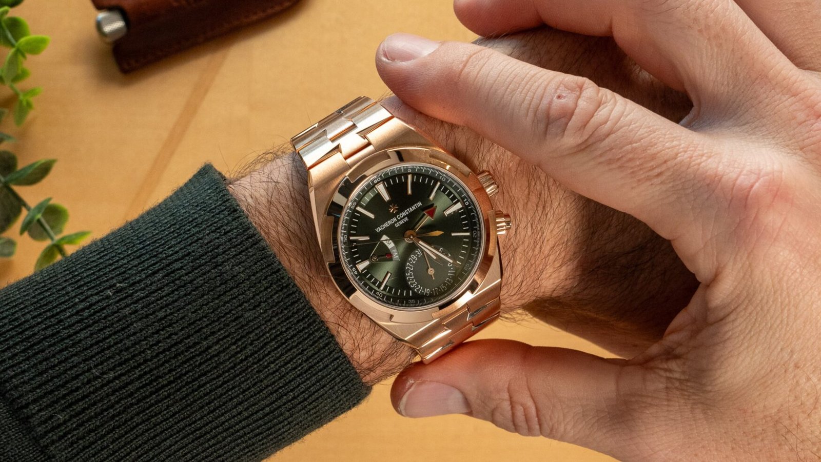 <div>The Vacheron Constantin Overseas Dual Time in green & gold epitomises the glamour of international travel</div>