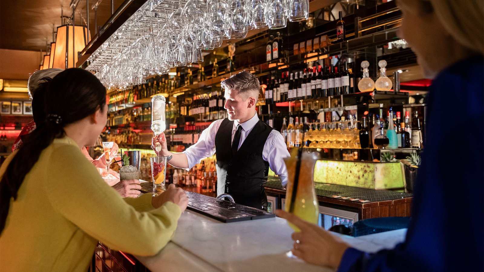 The Most Annoying Customer Questions, According to Reddit’s Bartenders