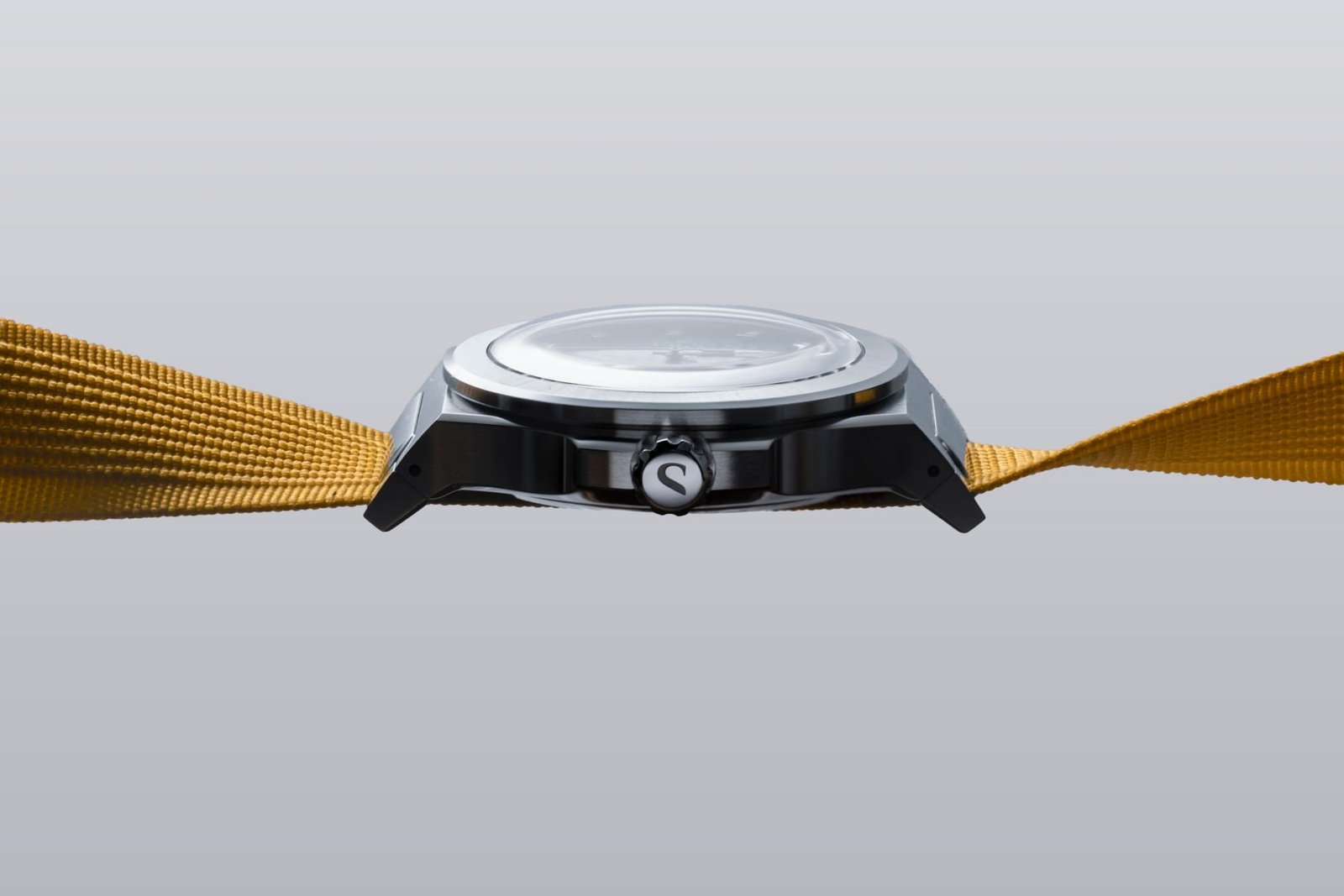 Straum Introduces New Strap Adaptors For The Jan Mayen: Pre-Orders Now Open