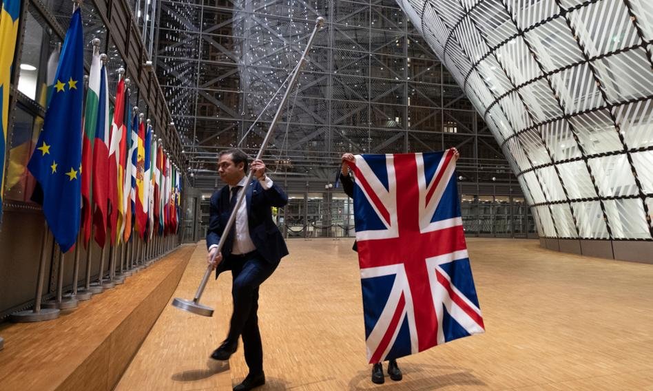 <div>Brytyjskie ministerstwo skarbu straszy brexitem. “Najgorsze skutki dopiero nadejdą”</div>