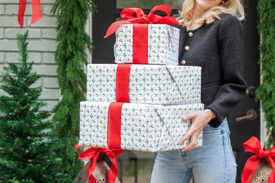 Christmas Wrapping Paper Capsule Ideas! Plus Favorite Brands