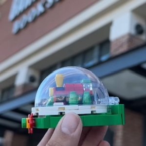 <div>❄️Free Lego Mini Build at Barnes & Noble 11/9-10</div>