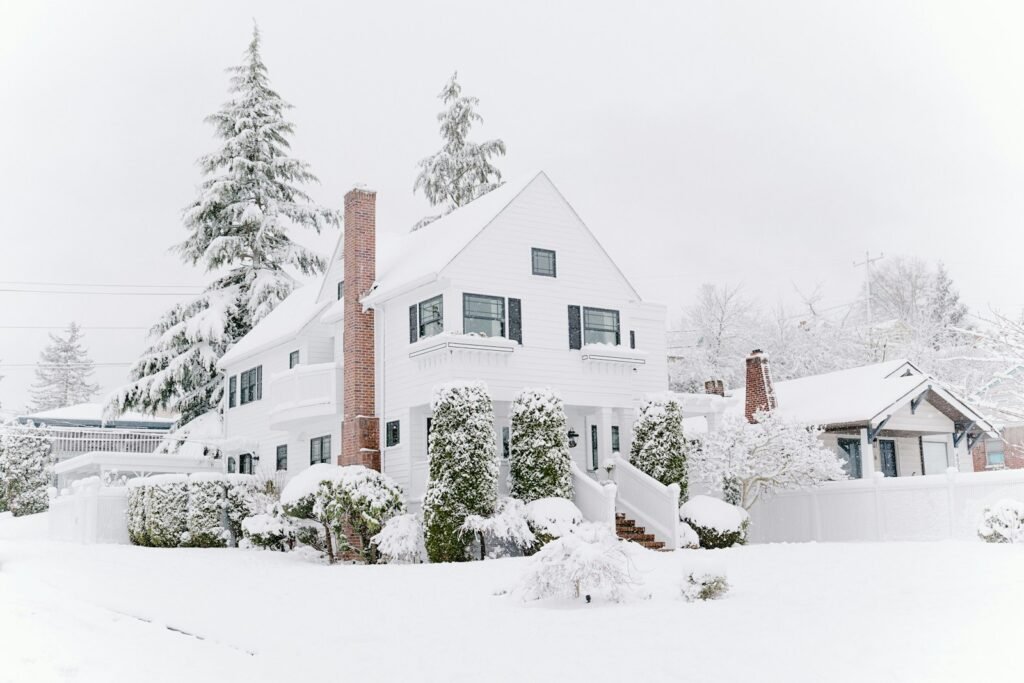 Winter Home Maintenance Checklist: 10 Essential Tips to Keep Your Home Cozy and Safe