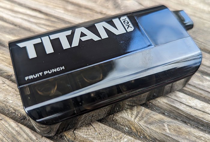 Titan 10K Vape Kit Review: High Expectations, Mixed Results