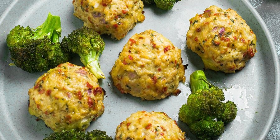 <div>Sheet Pan Chicken Tuscan Meatballs & Broccoli</div>