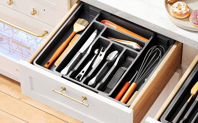 Expandable Silverware Organizer $9.94 at Amazon