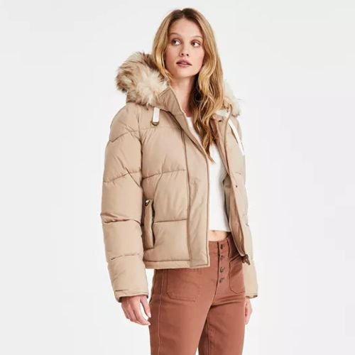 <div>Macy’s Friends & Family Sale | Up to 65% OFF Coats, Boots, Beauty, & MORE!</div>